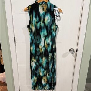 *NWT* Future Collective Women's Multicolor Sleeveless Dress